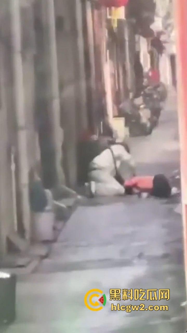 血腥慎入!潮州朝安东二光辉幼儿园附近 发生持刀杀人事件 一女子当场死亡!-3