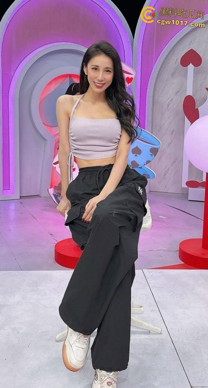 IG高颜值极品网美【喬歆】与前男友早期自拍性爱视频外流,卫生间激战大屌无套中出,娇喘呻吟魅惑人心!-3