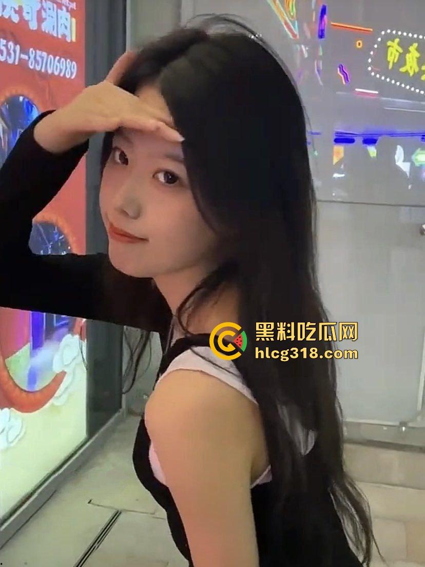 中铁三建女设计师『苗苗』被领导操到高潮口爆后闹掰互撕，操逼一时爽爆雷两行泪，鸡巴进嘴感情归零！-4