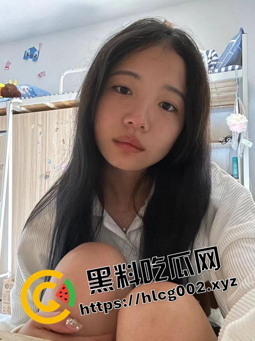 李铁出轨被爆!包养重庆黔江区经贸学院学生【邹淑琴】 一把年纪给年轻妹妹当M前排吃瓜-1