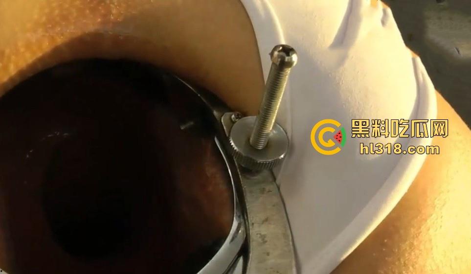 重口慎入!欧美骚妇变态扩肛,超大号道具捅菊花直至小腹隆起,直肠深处清晰呈现,这可真是一步到胃啊!-7