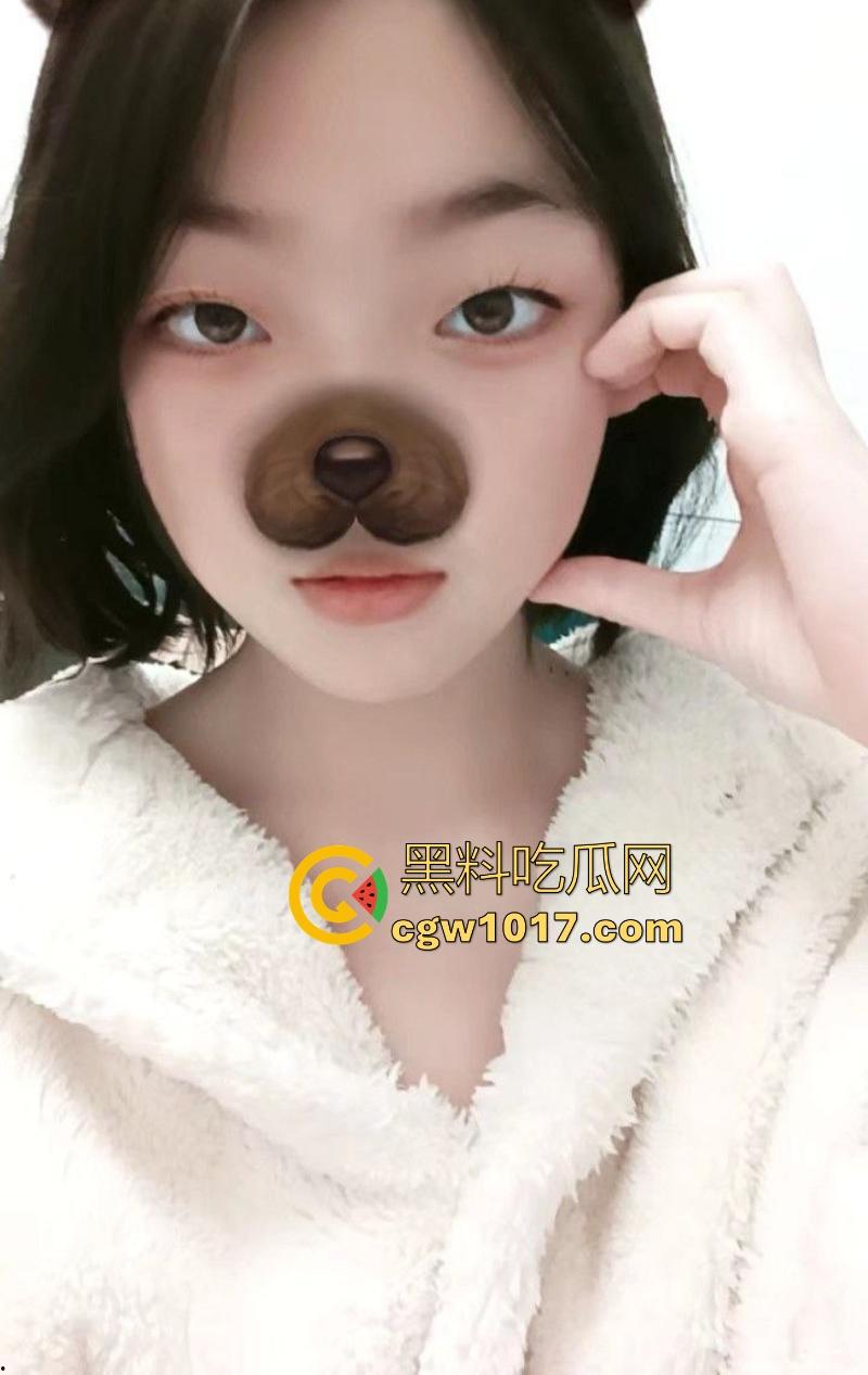 长沙师范大学学生妹【朱怡】高颜值清纯大学生,被金主包养彻底放荡,翘臀撅起后入爆操,淫叫骚语连连,极致反差!-4