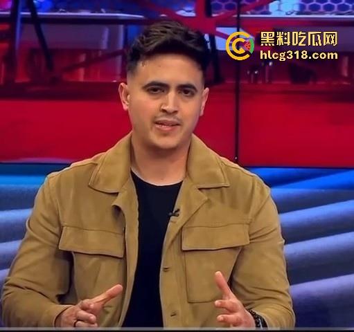 厄瓜多尔缆车内一情侣空中做爱被偷拍,3分钟激战视频还上了新闻,都还没射就停下来了!-4