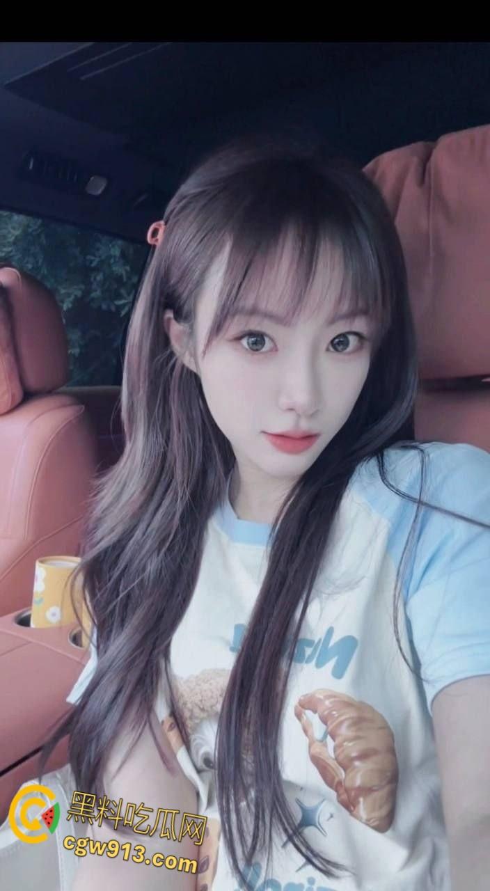 南京艺术学院【刘静文】,约炮体育生被站起来蹬,粉嫩美乳圆润饱满,骚穴被无套爆操,主动送上门的就是骚 !-2