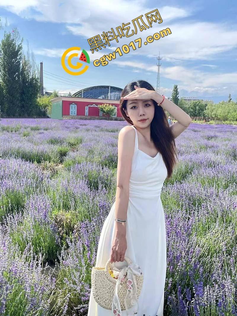 杭州高颜值【张铭铭】与男友分手后网络约炮,36D大奶,蜜桃臀疯摆激情荡漾,杭州新婊王诞生!-3