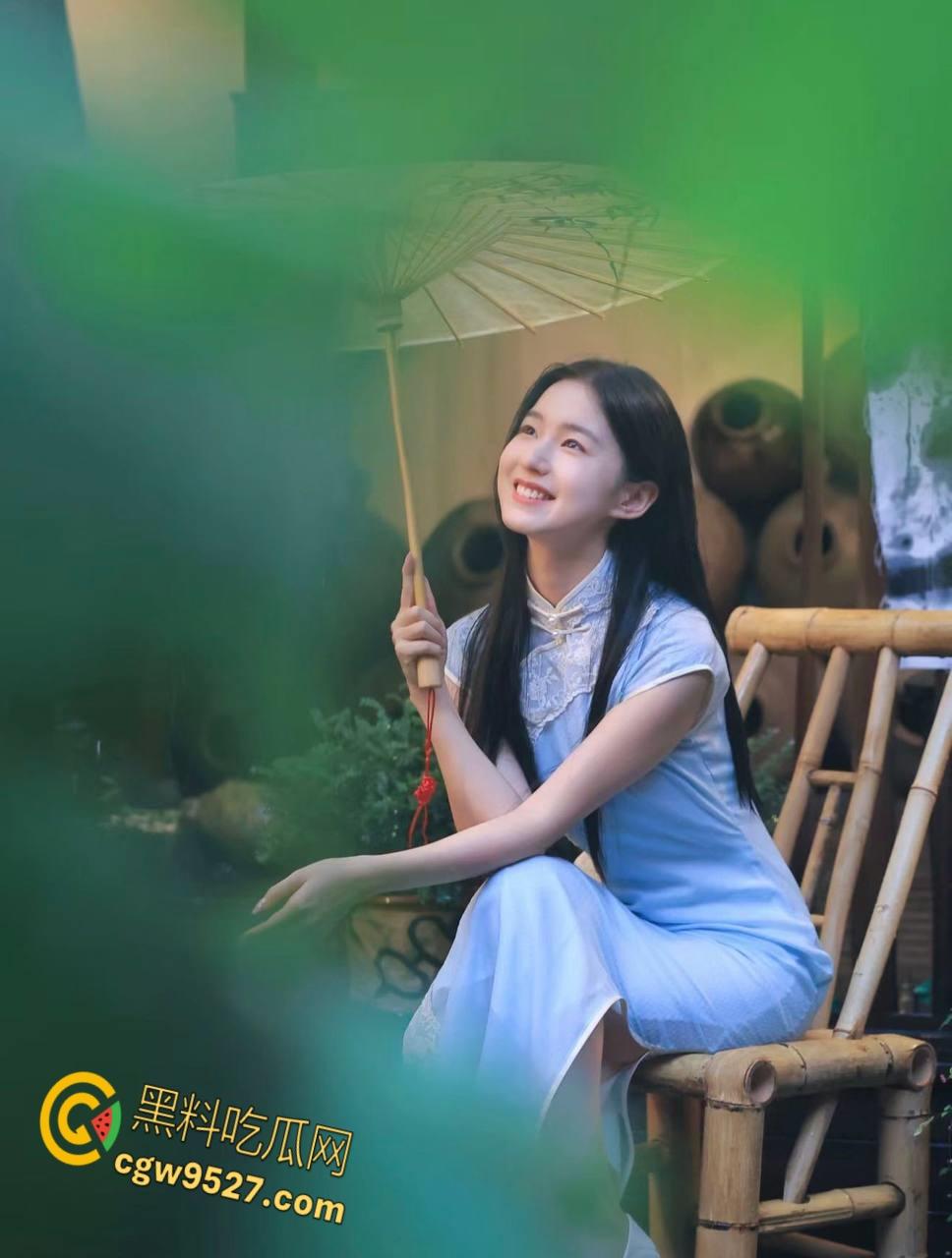 与童颜巨乳的妹妹大战300回合,乳头嫩的如水,跳蛋肛塞玩弄妹妹的双洞,穿瑜伽服的妹妹也是别有风味-2