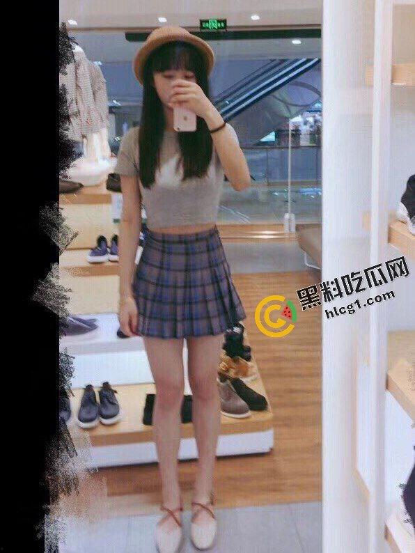 合肥师范学院顶级嫩妹处女『张静萱』为买苹果手机 50张卖了自己的第一次 视频遭曝光-1