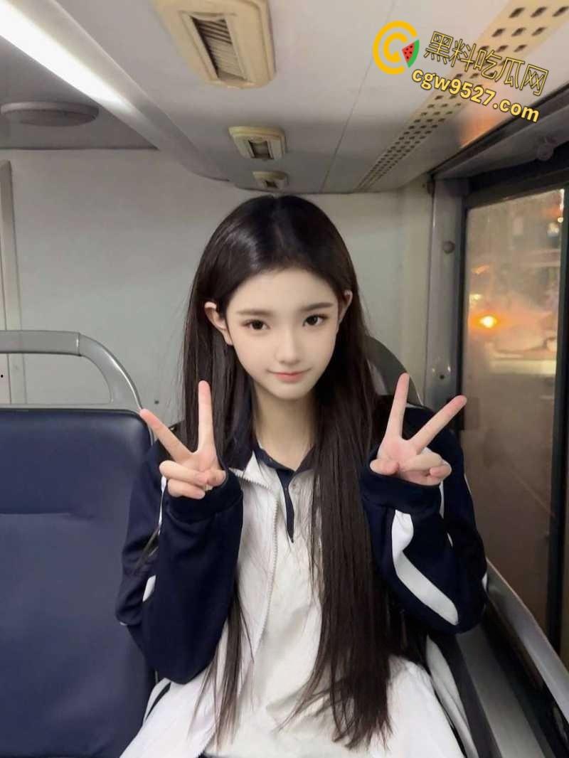 北京服装学院校花【于炜婕】,兼职外围私下曝光,更有招嫖卡片代言人之称,白虎嫩穴被各种玩弄!-1