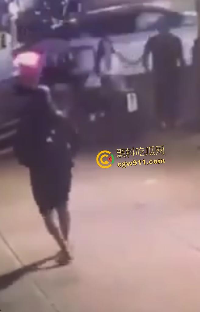 纽约皇后区醉酒禽兽,性骚扰16岁少女遭反抗,然后开车撞少女当场血肉模糊惨死,母亲腿断入院!-4