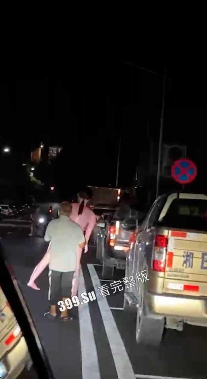 定制女友篇 今年七夕的 舔狗经济已经奔溃啦!聪明的男孩子要学会爱自己 !去他妈的情人节!-7