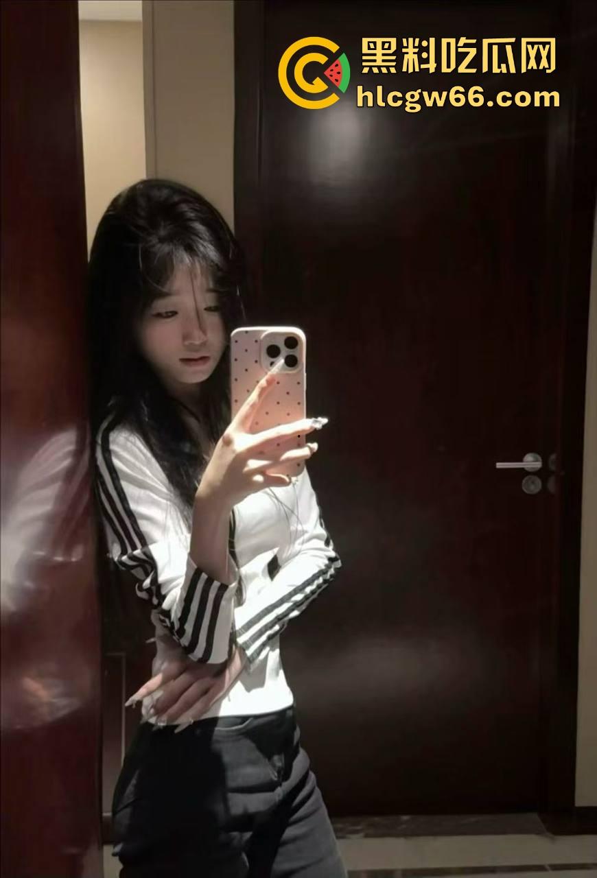 浙江大学高颜值妹子『孙瑜伊』高中清纯乖乖女,大一就破处,大二换男友如换衣,女仆装被爆操调教!-3