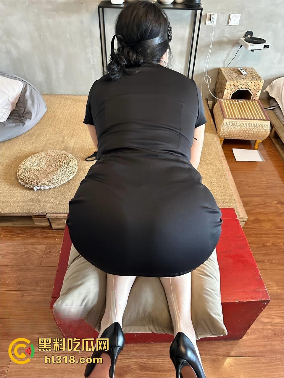 黑料性爱课堂又来啦！性爱导师超长直播讲解，异地恋震动球与滴蜡玩法，各位尝试的时候别买错蜡烛噢！-3