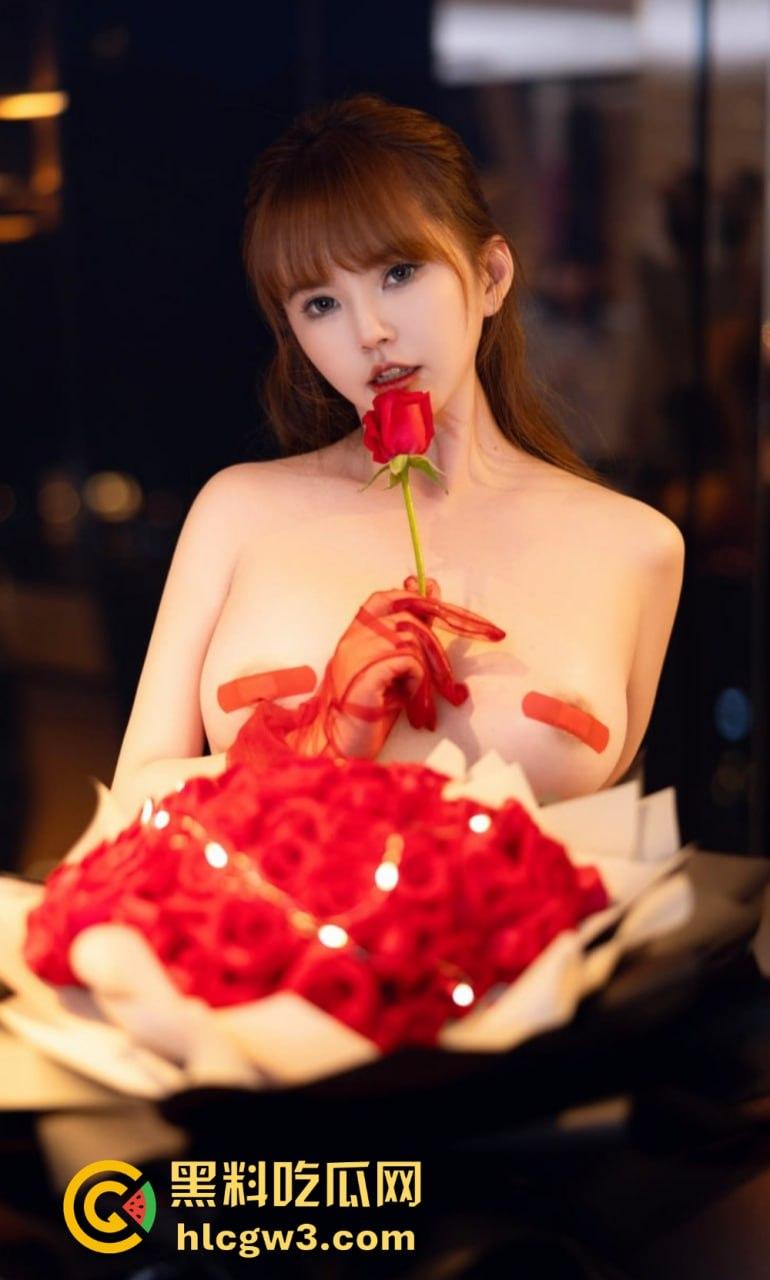 秀人网反差婊【张思允】爆火,顶级巨乳肥臀,烈焰玫瑰般骚劲,诱惑私拍最新一弹流出!-3