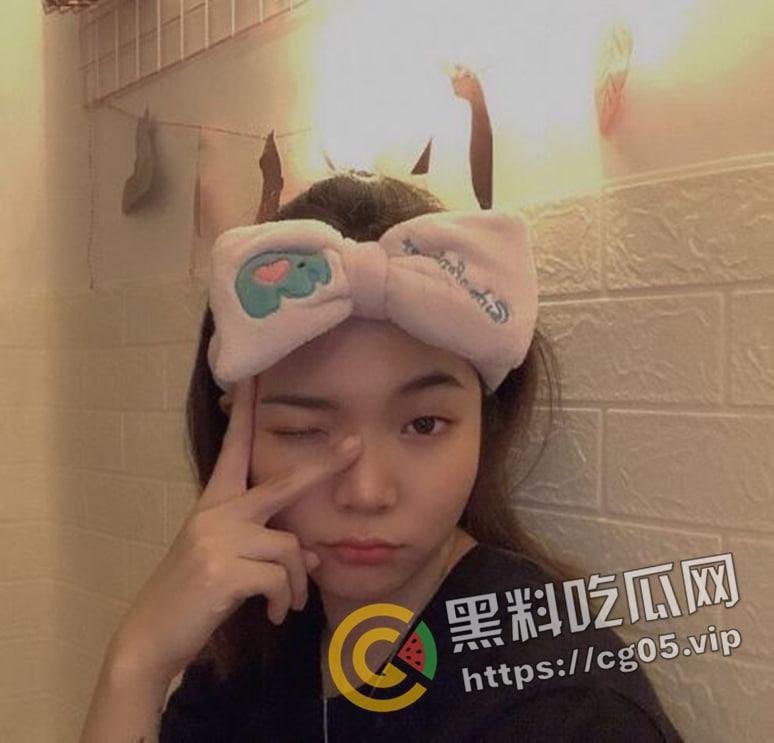 台湾海洋大学台妹被男友流出私密视频 叫床嗲到人都酥了 被粗壮男友干到都快哭了-2