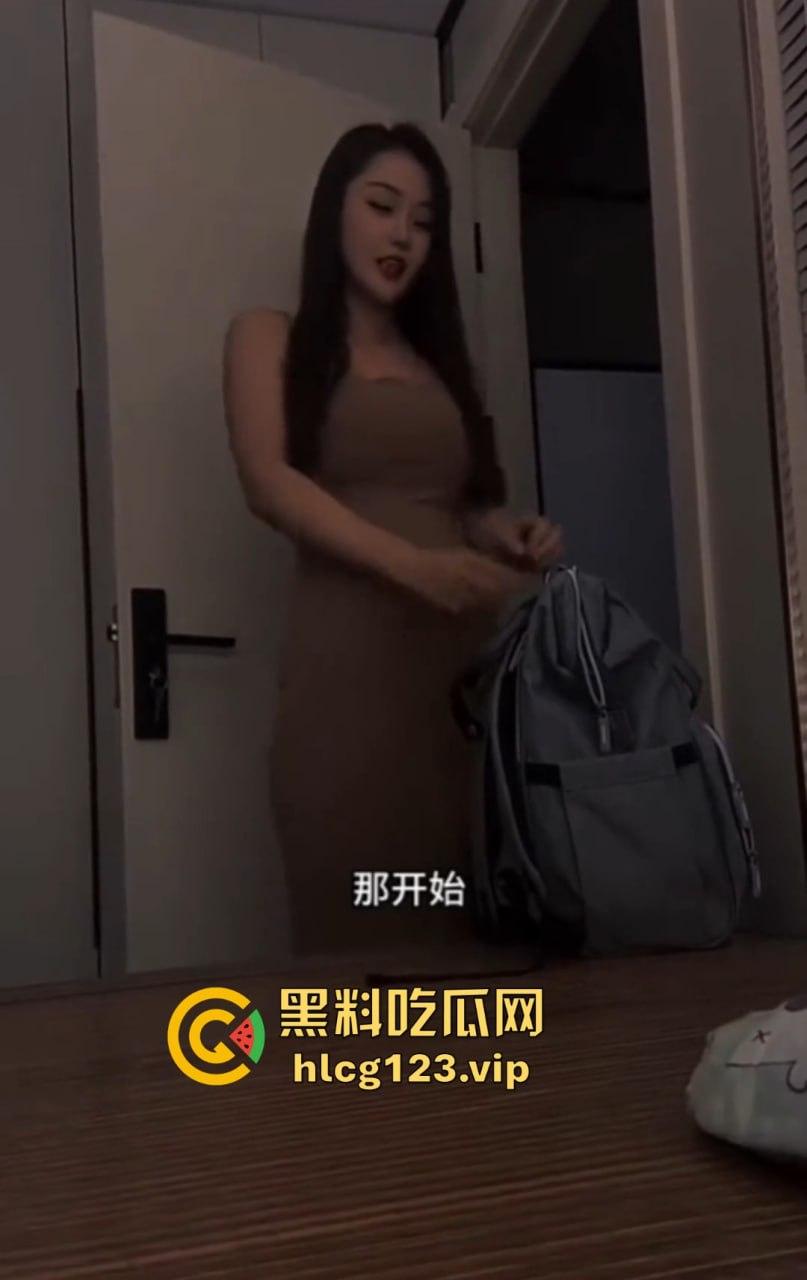 瓜友叫按摩小美按完直接肉丝开干,998帮她解决烦恼!瓜友这波操作太秀!-5