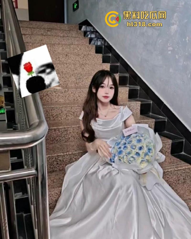 乖巧可爱学生妹还是遭黄毛得手,与小伙无套性爱露脸口交,我还是想不通!我到底是输在什么地方!-2