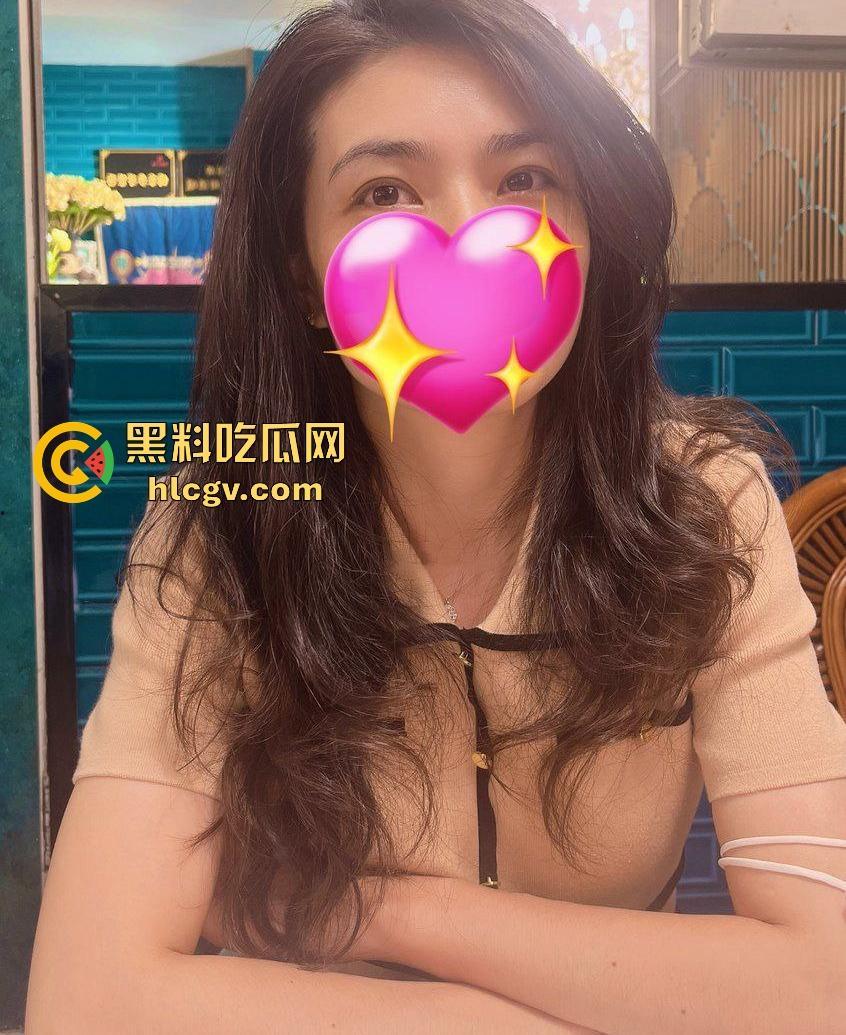 厦门极品御姐【夏青青】黑森林3P狂欢!骚母狗私拍曝光,姿势骚得让人顶不住!-6