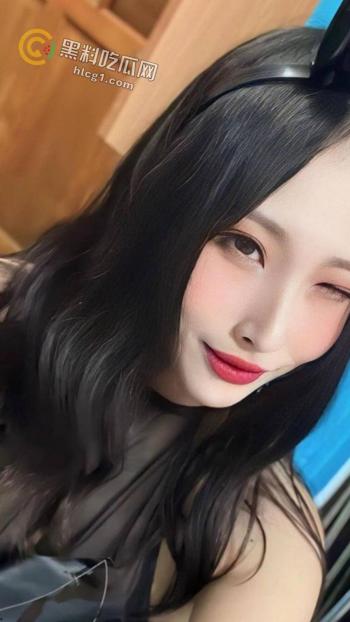 瓜友投稿爆料：二连浩特服装市场瓜！美女老板娘蒙根琪琪格的情场纠葛，从隔壁服装店到瓜友圈子朋友！-1