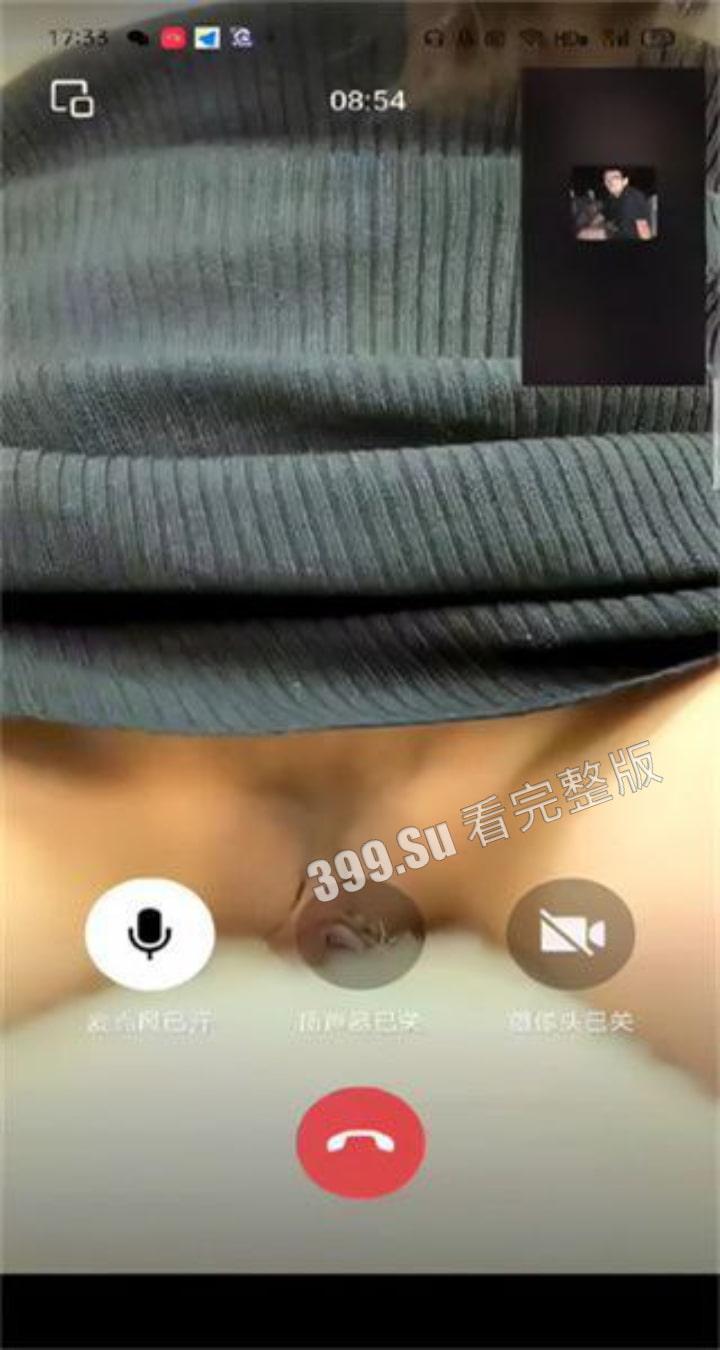 知名长腿主播 允西 第三视角边直播 与大哥用微信聊天听指挥直播间自慰!附带微信聊天记录 非常精彩!-1