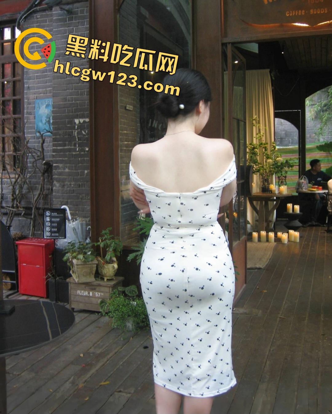 大学生出租屋变母狗被捆绑动弹不得,调教肛塞伺候,尿尿也要被操!-1