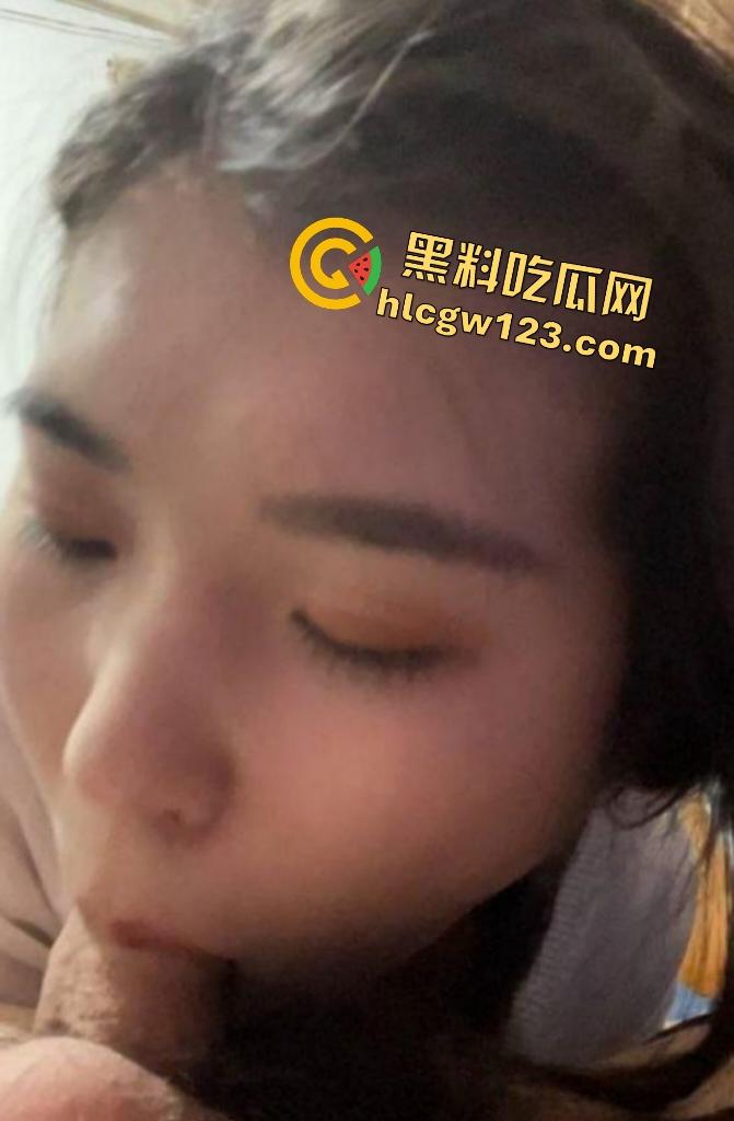 大学生出租屋变母狗被捆绑动弹不得,调教肛塞伺候,尿尿也要被操!-8