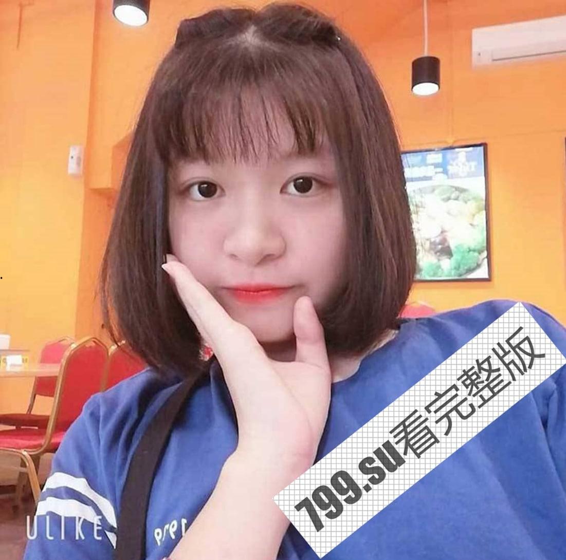 网友自拍 朋友裸照被前男友流出 肉感女孩自摸极品无毛馒头逼-3