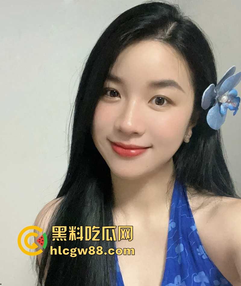 湖南反差人妻【张欣】背着老公与情夫裸聊调情 阴毛旺盛性欲极强 撅臀揉穴玩到喷水-2