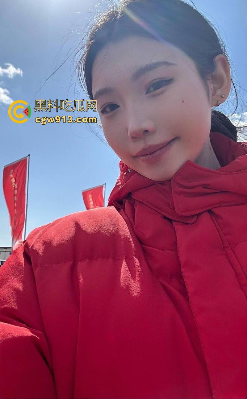 长沙师范学院【王文莹】性爱视频流出,深喉口交狂吸大屌,无套爆操极致享受,骚穴被猛干到淫水四溢!-1