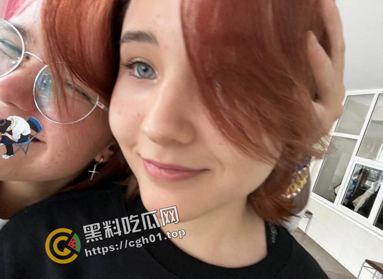 外网疯传 伏尔加格勒两女生跳楼自杀 死前发布甜美自拍 现场收尸视频流出 血腥慎点-1