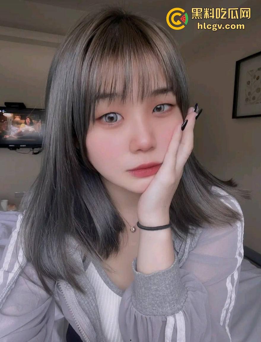 南昌花臂精神小妹【李皓钥】私密视频外流!纹身妹独自在镜头前扣逼放飞自我!-4