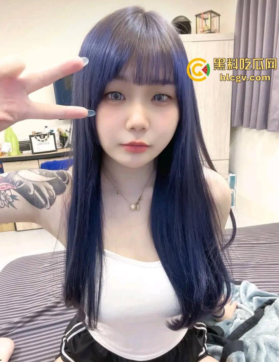 南昌花臂精神小妹【李皓钥】私密视频外流!纹身妹独自在镜头前扣逼放飞自我!-6