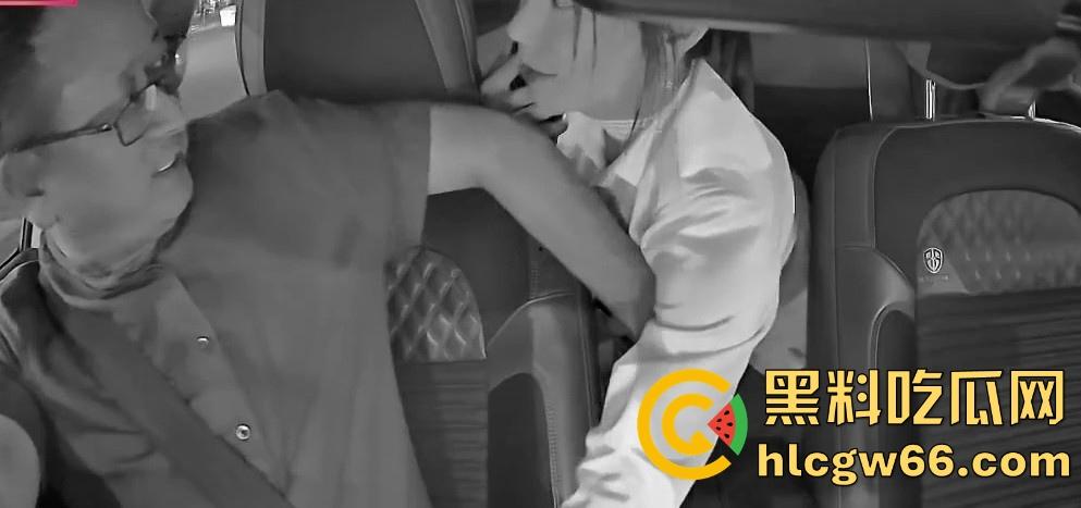 年度最佳网约车宣传大片 气质美女付钱之后 还给司机摸奶撸鸡巴 大哥还意犹未尽!-5