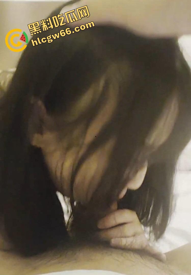 重庆邮电大学骚女【李启丹】口爆片疯传!舔屌技术堪比职业鸡,骚浪尖叫听得人鸡巴都颤!-6