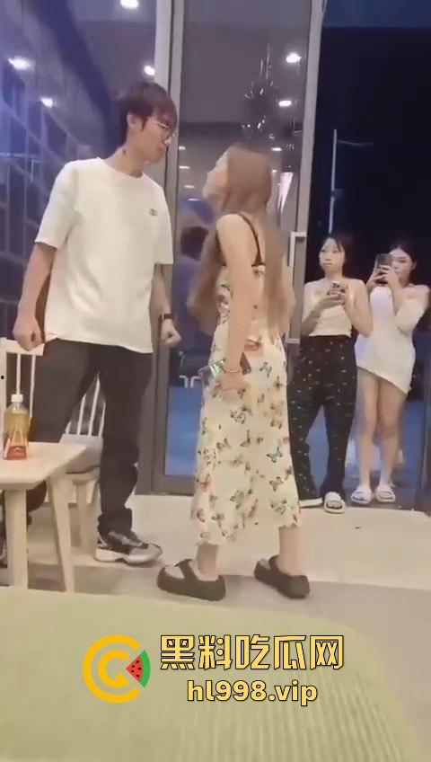 某红书的集美们炸了!好战友被臭男人暴打,结果竟是她乱吐口水惹的祸?-2