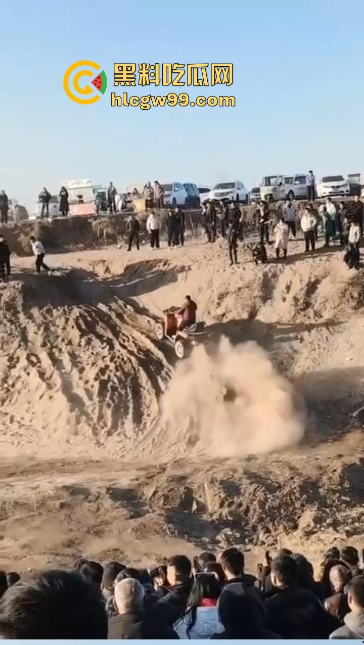 邯郸魏县飙车现场突袭，越野场地赛突遇警察突袭，猛禽油门踩到底，吓得差点侧翻！-3