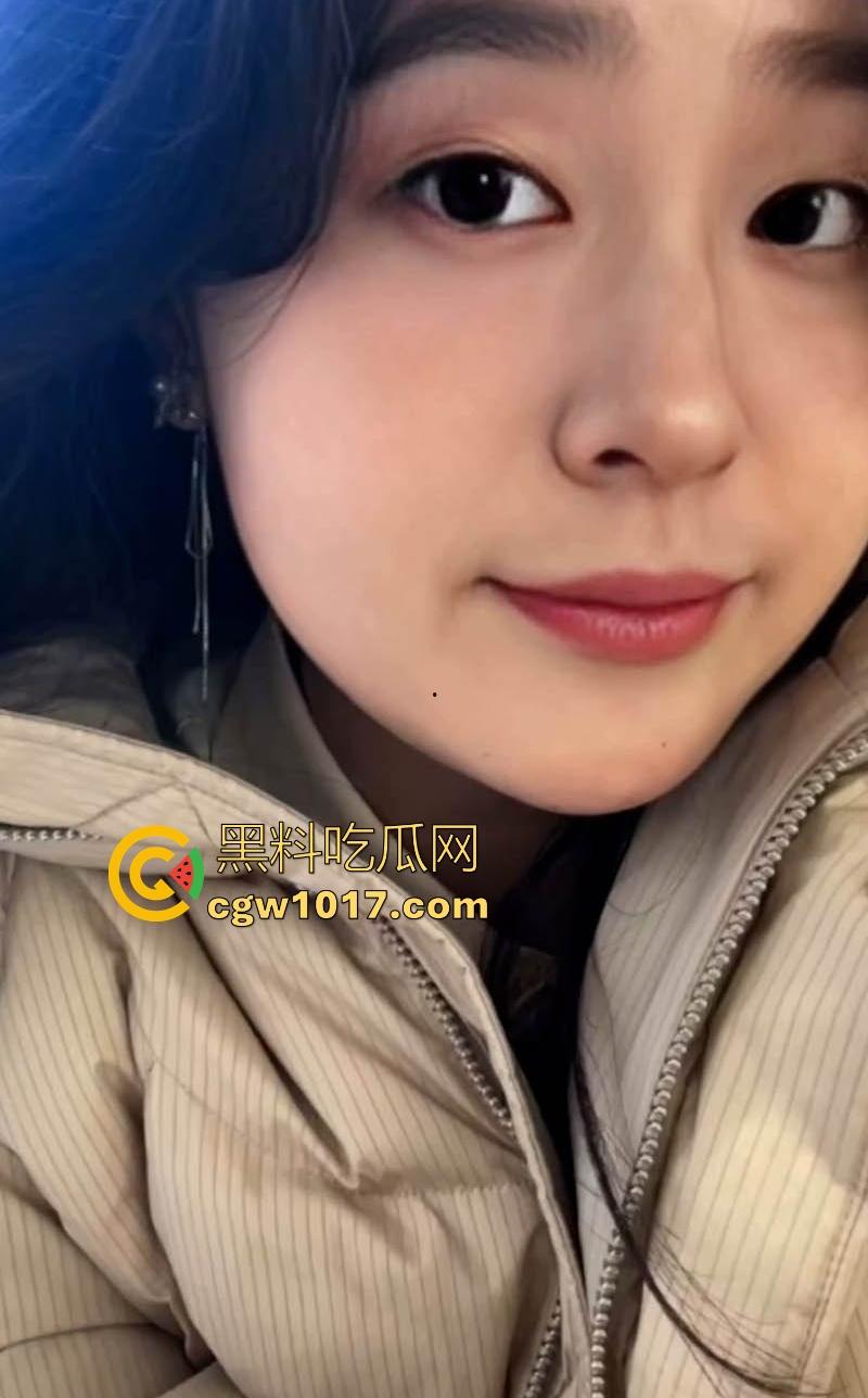 江西师范大学母狗【刘星星】外表清纯学生妹,谁知穿上情趣制服变身骚浪欲女,多姿势爆操白浆四溢,颜射满脸精液!-2