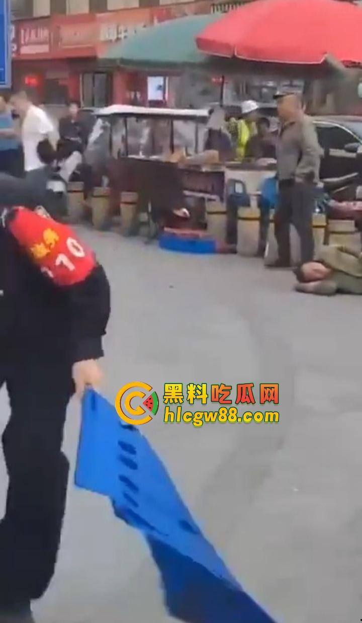 浙江绍兴大润发门口血案惊现,大唐街头持刀狂砍,多人倒地不起,随机连杀四人场面太他妈狠了!-10