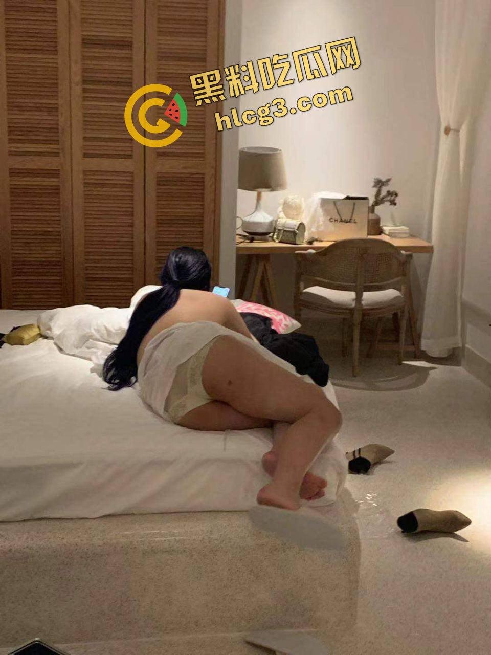 网恋奔现翻车名场面!照片变照骗 萌妹子秒变坦克 只能含泪操了!-10