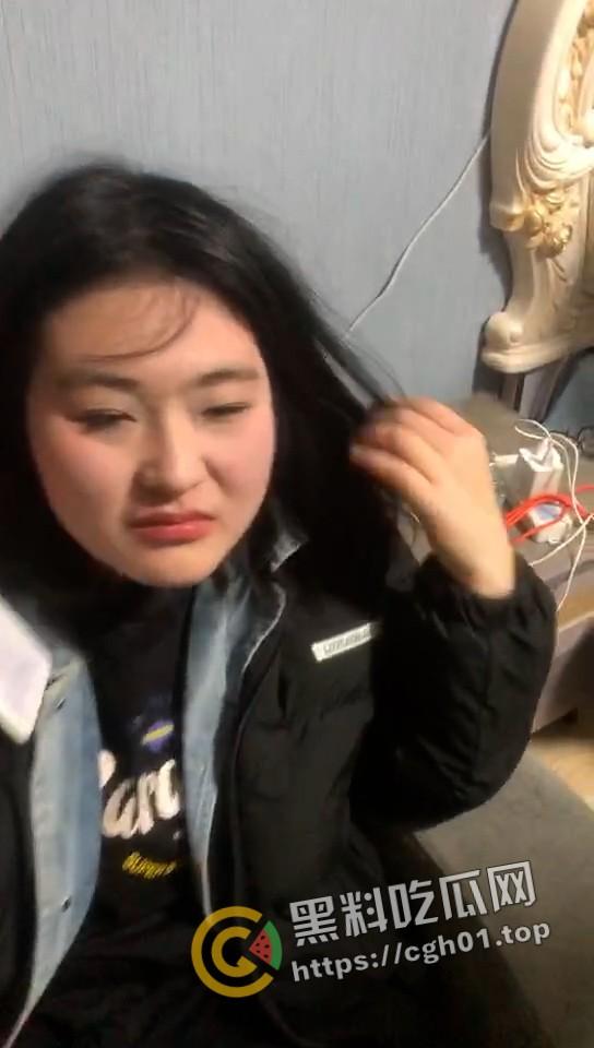 精神小伙版捉奸!暴揍狗男女 女的还是个小坦克 真佩服学弟冒着被揍得风险开坦克-6