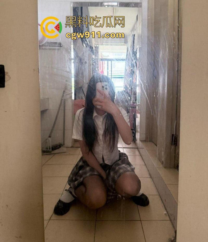 江苏电气职业学院清纯学妹【赵雅莹】网调私拍曝光,为取悦金主释放母狗奴性,调教露出宿舍自慰尺度超大!-2