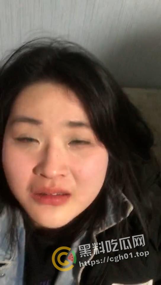 精神小伙版捉奸!暴揍狗男女 女的还是个小坦克 真佩服学弟冒着被揍得风险开坦克-7