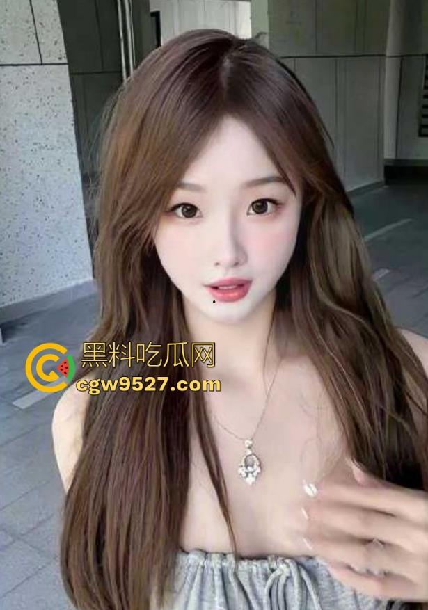 海角乱伦，和巨乳表妹暑假出游，睡意朦胧中被口醒，骚逼表妹自动骑乘，乱伦禁忌狂欢！-1