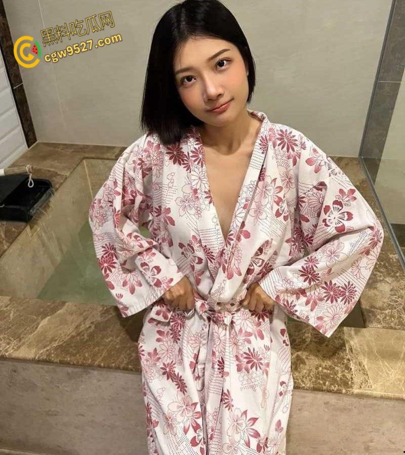 天津极品少妇【童杏丽】,性感女神露脸调情,口交技术一流,女上骑乘疯狂榨精,表情诱人!-4