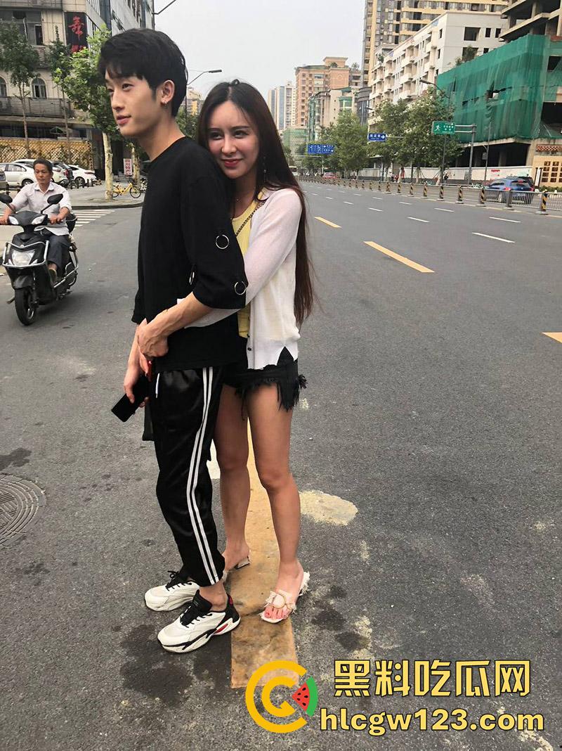 成都整容女生化母体,颜值高身材高挑性感,经常卖逼约炮染上梅毒,到处约炮感染年轻帅哥!-2