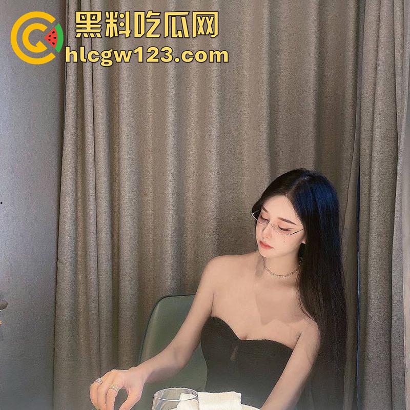 成都整容女生化母体,颜值高身材高挑性感,经常卖逼约炮染上梅毒,到处约炮感染年轻帅哥!-8