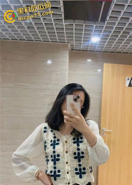 中山电科大【曾嘉仪】香艳视频泄露!清纯学妹被会计老色棍操得浪叫连天!-2