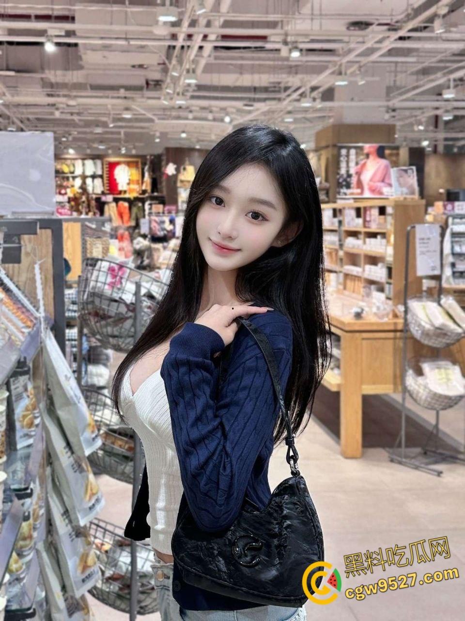 妹妹探望生病的哥哥,决定帮哥哥放松放松身体,性感肉丝玉足足交,被哥哥后入暴力抽插粉穴 !-1