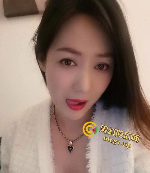 南昌极品气质御姐『菲菲』神似俞飞鸿!被包养性爱视频流出!正宗莞式一条龙口交毒龙极致诱惑-5