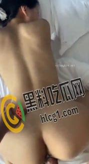 山东巨乳留学生 大嫚儿 丰乳肥臀细腰标准模特身材 尤其是一对大奶子是真的圆 天生好炮架!-9