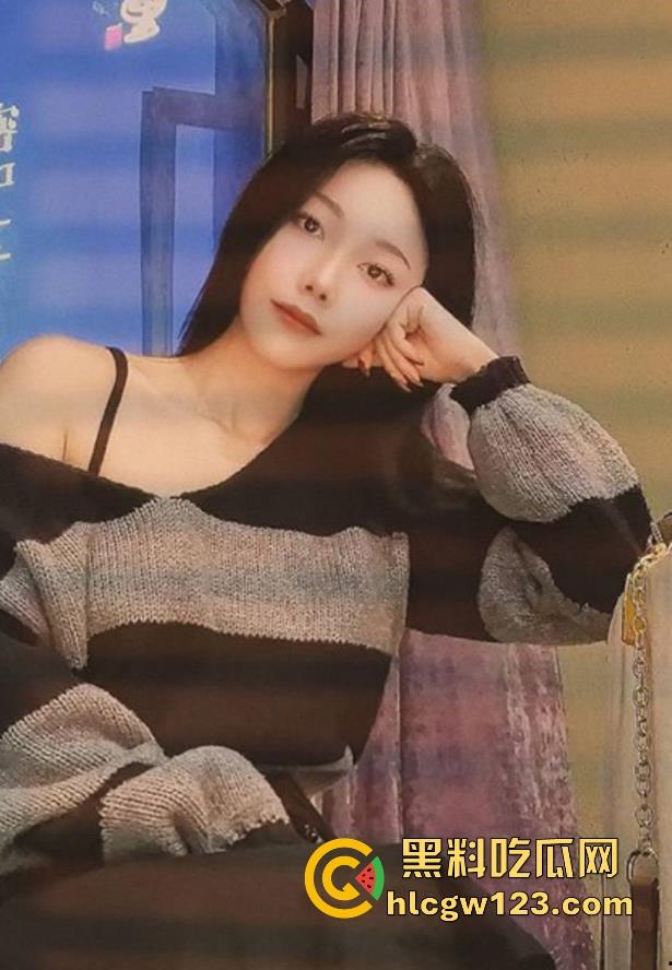 海角乱伦大神 我和亲妹妹 阳台全裸后入爆操妹妹 全程淫语骚话一镜到底!-1